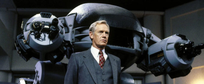 ED-209 et Dick Jones (Ronny Cox)