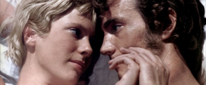 Mimsy Farmer et Robert Walker Jr. dans La Route de Salina