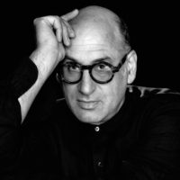 Michael Nyman de passage à Paris en novembre Le compositeur et son ensemble font halte à la salle Pleyel pour célèbrer leur quarantième anniversaire