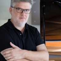 JMB plays Lalo Schifrin, live au Sunset Sunside Jean-Michel Bernard vous donne rendez-vous le 3 mars prochain pour une soirée jazz conviviale à Paris