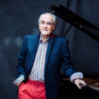 Michel Legrand au Festival de Sully et du Loiret  La petite ville d'Olivet accueillera un récital du compositeur au début du mois de juin 