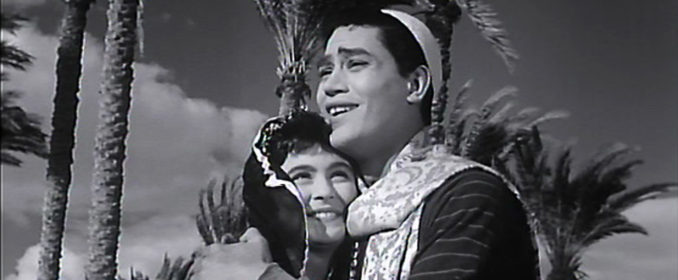 « Le chansonnier » Moharram Fouad et la belle Souad Hosni dans Hassan et Naïma (1959)