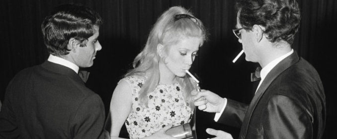 Nino Castelnuovo, Catherine Deneuve et Michel Legrand au Festival de Cannes en 1964