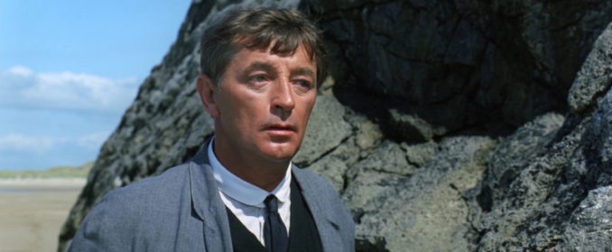 Robert Mitchum dans le rôle de Charles Shaughnessy