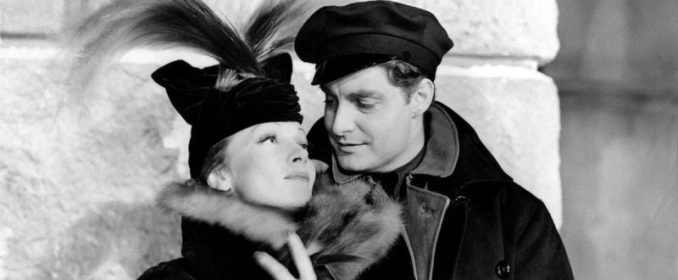 Marlene Dietrich et Robert Donat dans Knight Without Armour